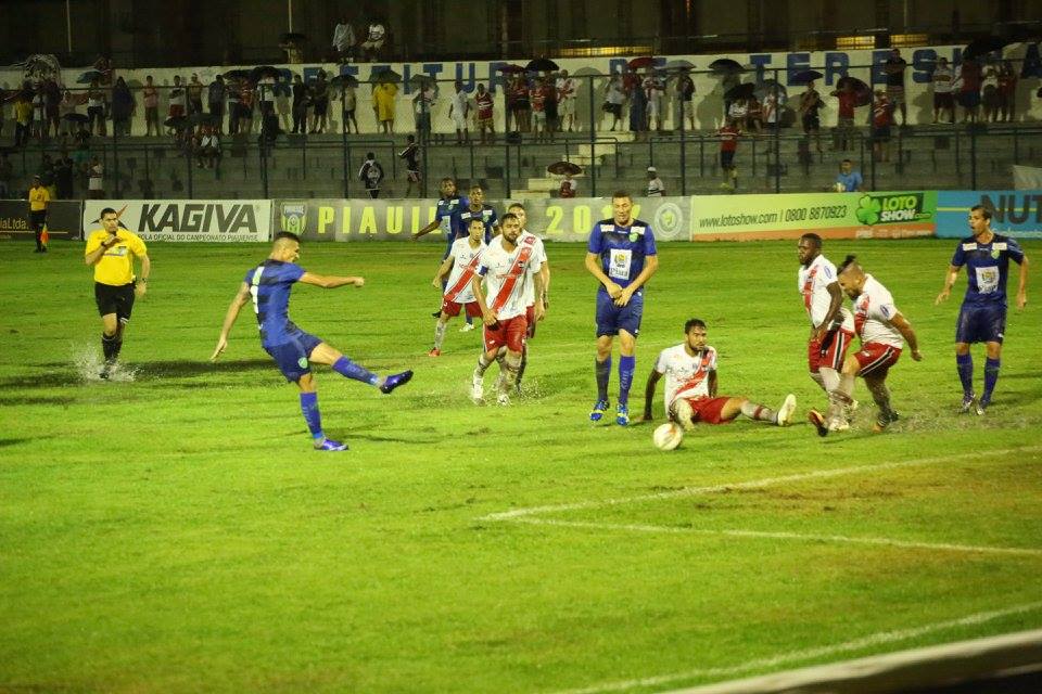 Derrotado por Altos, o River foi salvo pelo Piauí em Piripiri